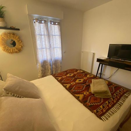 B&B Du Clos Menil Аньер-сюр-Сен Экстерьер фото
