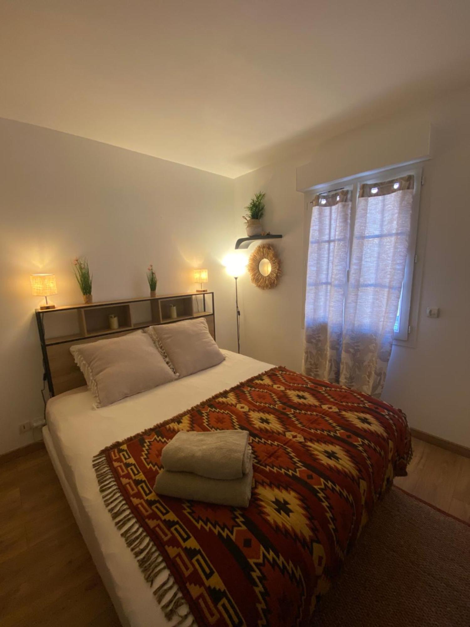 B&B Du Clos Menil Аньер-сюр-Сен Экстерьер фото